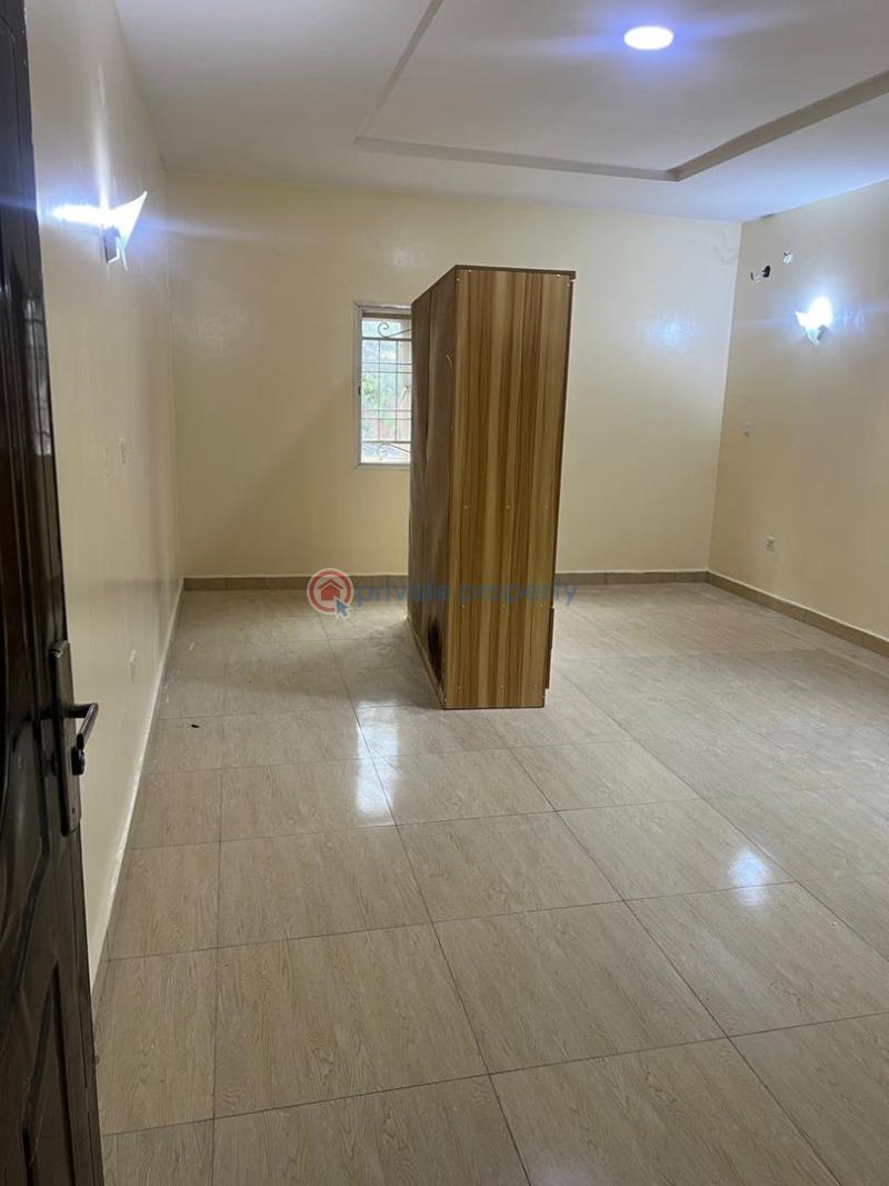 3 bedroom Block Of Flats For Rent Jahi Abuja Phase 2  - 3