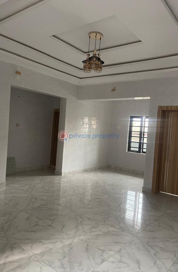 3 bedroom Block Of Flats For Rent Olusoji Avenue, Oluyole Extension Oluyole Estate Ibadan Oyo - 1