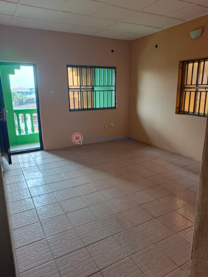 3 bedroom Flat & Apartment For Rent 7, Roluga Close Soluyi Gbagada Lagos - 11