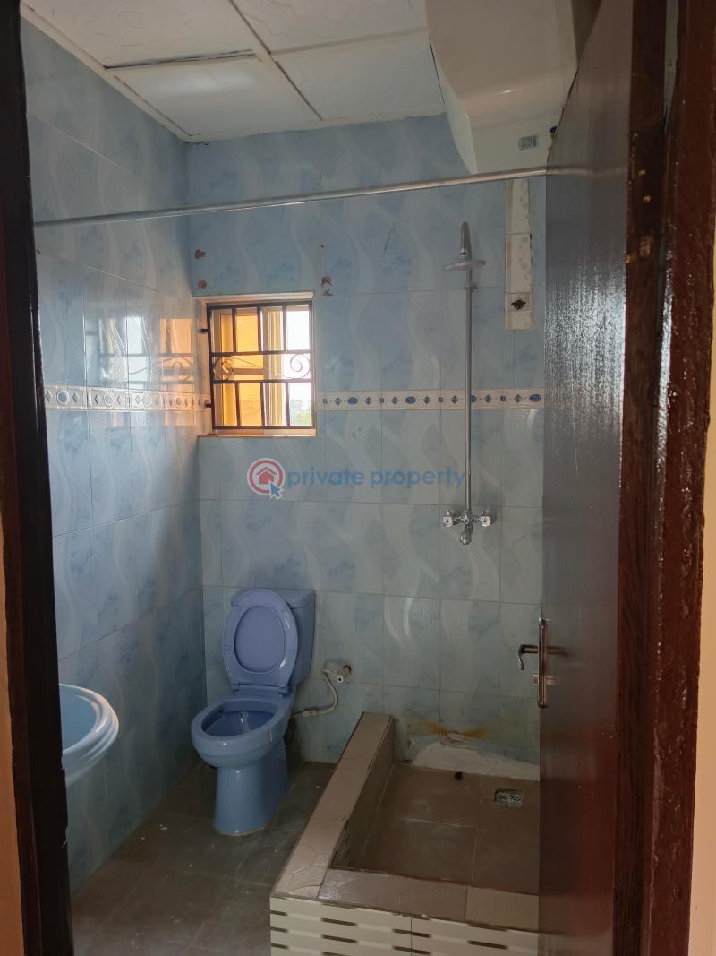 3 bedroom Flat & Apartment For Rent 7, Roluga Close Soluyi Gbagada Lagos - 4