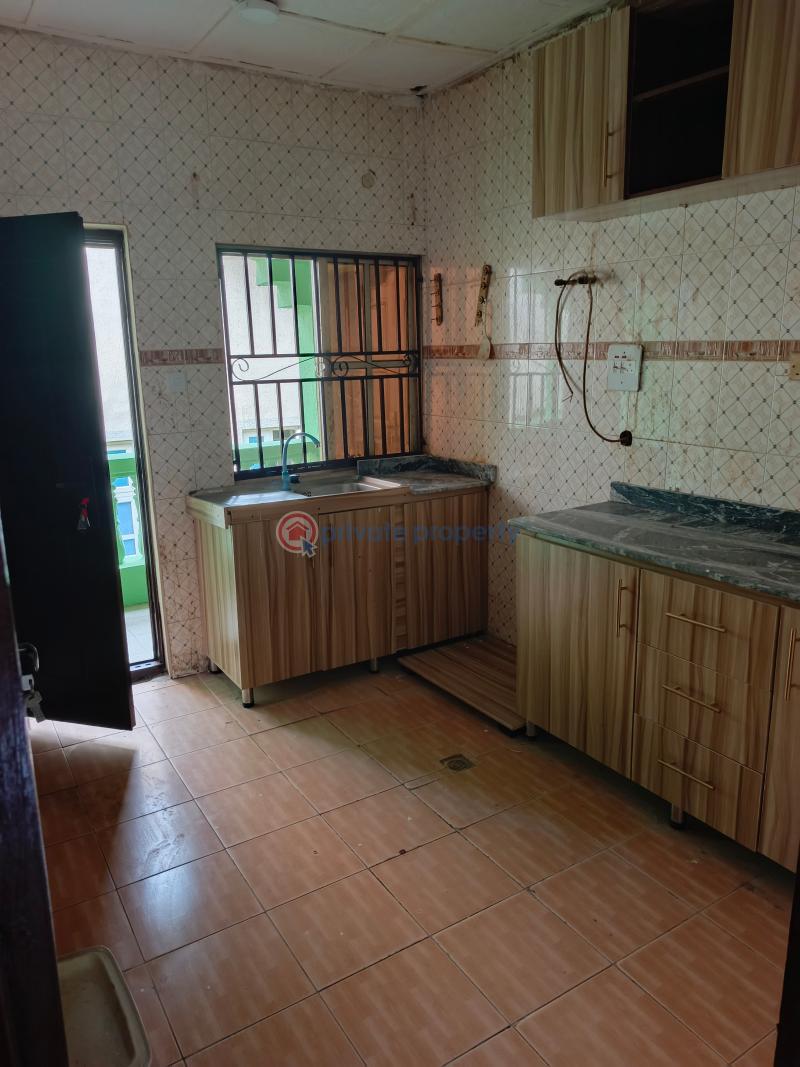 3 bedroom Flat & Apartment For Rent 7, Roluga Close Soluyi Gbagada Lagos - 3