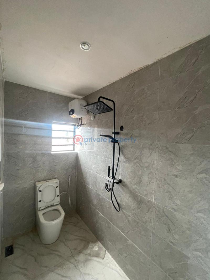 3 bedroom Block Of Flats For Rent Off Adekunle Kuye Via Agbonyin Avenue, Surulere Lawanson Surulere Lagos - 1
