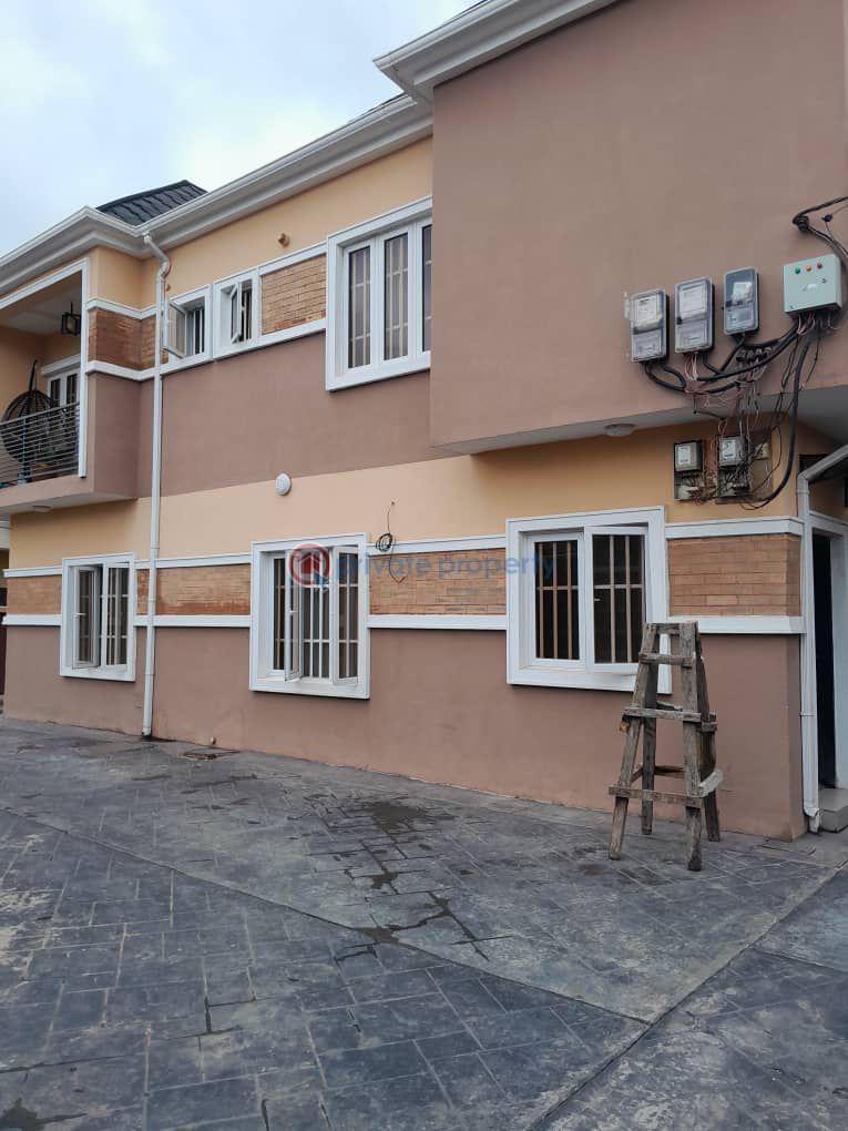 Spacious 3 bedroom ground flat - 2 3 bedroom Block Of Flats For Rent Mende Maryland Lagos - 2