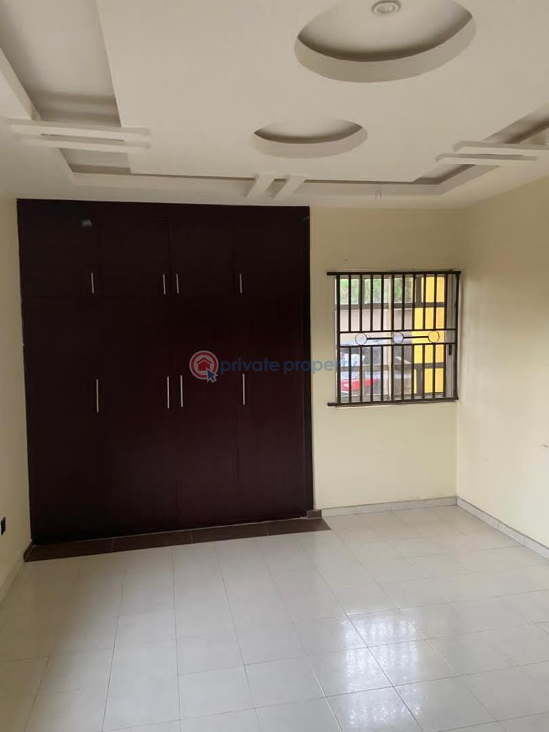 3 bedroom Block Of Flats For Rent Medina Estate Gbagada Atunrase Medina Gbagada Lagos - 4