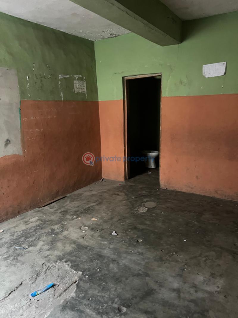 3 bedroom Office For Rent 566 Ikorodu Road, Kosofe, Lagos. Kosofe Kosofe/Ikosi Lagos - 5