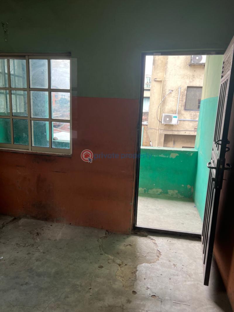 3 bedroom Office For Rent 566 Ikorodu Road, Kosofe, Lagos. Kosofe Kosofe/Ikosi Lagos - 7