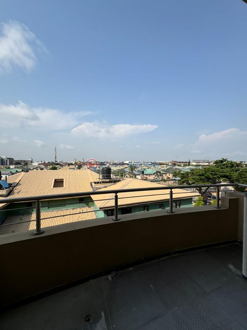 3 bedroom Penthouse For Rent Lekki Phase 1 Lagos - 5