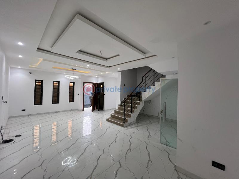3 bedroom Terrace For Sale Ikota Villa Estate , Lekki Lagos State 🇳🇬 Ikota Lekki Lagos - 3