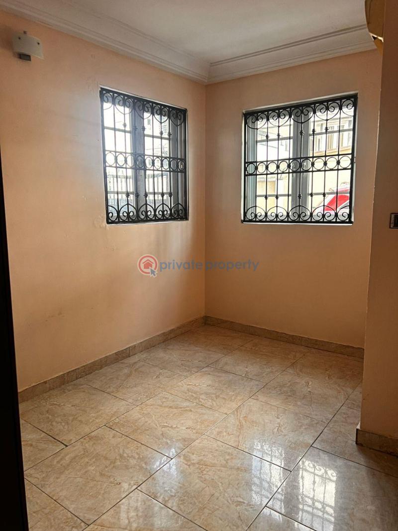 3 bedroom Block Of Flats For Rent Okupe Estate. Maryland Ikeja Lagos - 10