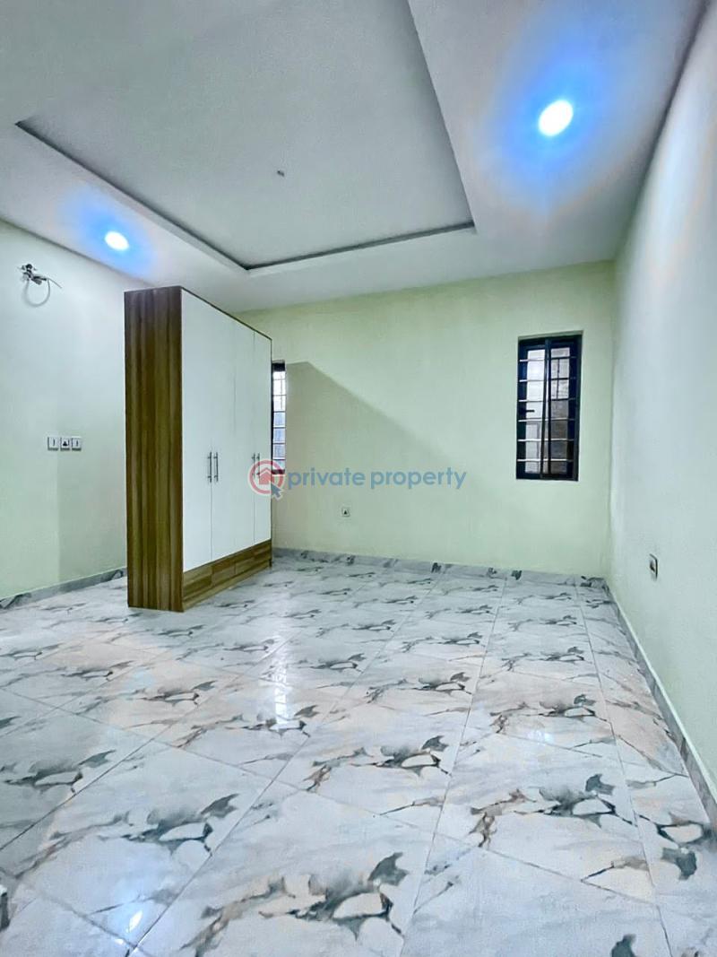 3 bedroom Block Of Flats For Rent New Road Opposite Chevron Lekki Along Lekki Expressway Lagos - 4