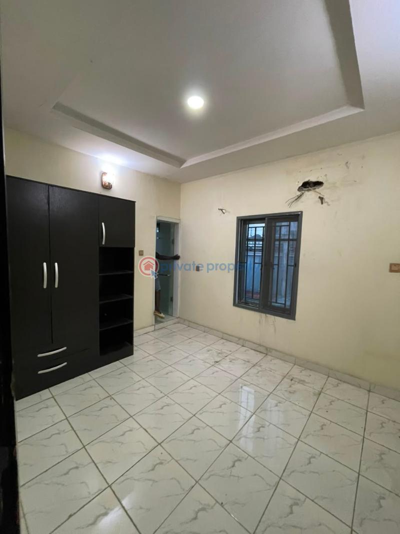 3 bedroom Block Of Flats For Rent Ologolo Lekki Lagos - 2