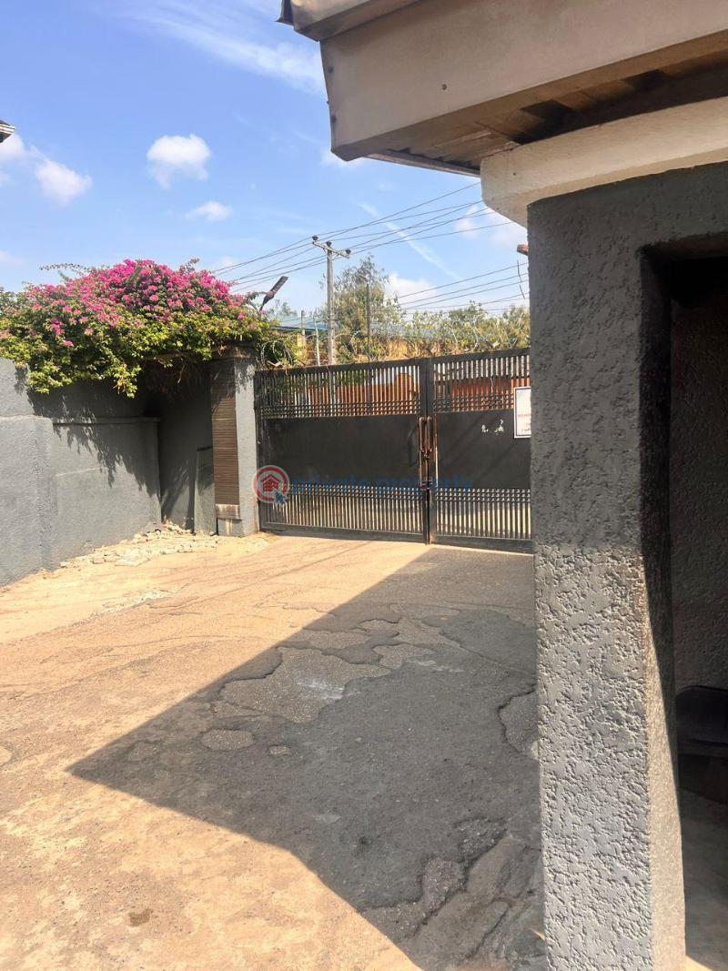 3 bedroom Block Of Flats For Rent Okupe Estate. Maryland Ikeja Lagos - 2