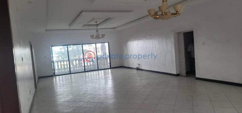 Spacious 3bedroom ,with 1bq and laundry room rent=12m - 3 3 bedroom Block Of Flats For Rent Oluwanisola Eleganza Estate Lekki Lagos Lekki Expressway Lagos - 3