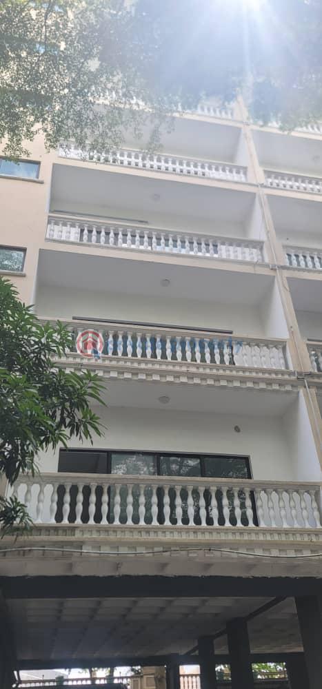 Spacious 3bedroom ,with 1bq and laundry room rent=12m - 5 3 bedroom Block Of Flats For Rent Oluwanisola Eleganza Estate Lekki Lagos Lekki Expressway Lagos - 5