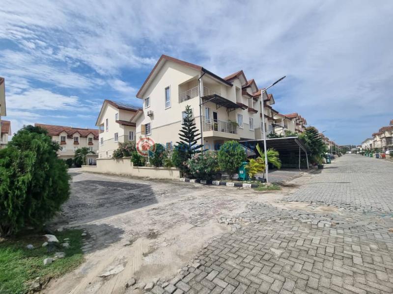 4 bedroom Semi detached Duplex For Rent Off Orchid Road Lekki Lagos - 4