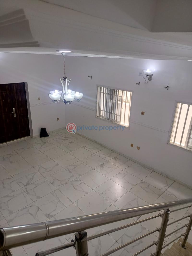 Detached Duplex For Sale Aerodrome Gra Samonda Ibadan Oyo - 11