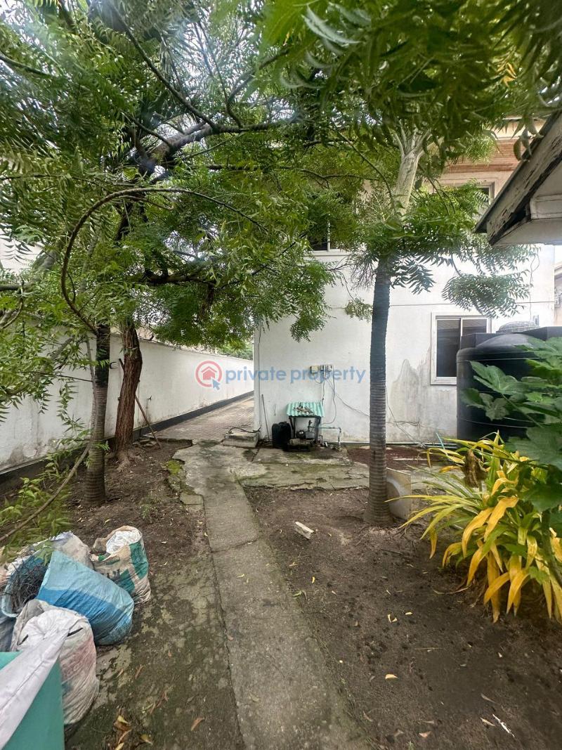 4 bedroom Detached Duplex For Rent Lekki Phase 1 Lagos - 3