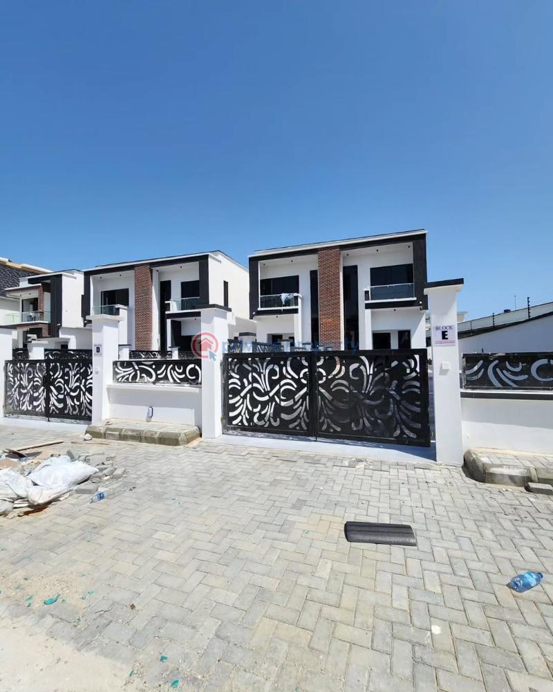 4 bedroom Semi detached Duplex For Sale Ologolo Lekki Lagos - 0