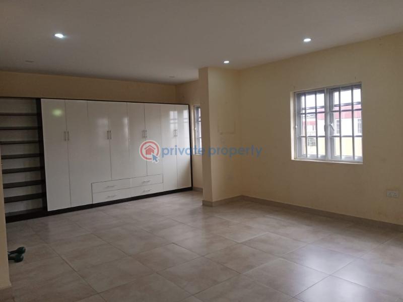 4 bedroom Maisonette For Rent Courtland Estate, Platinum Way Jakande Lekki Lagos - 4
