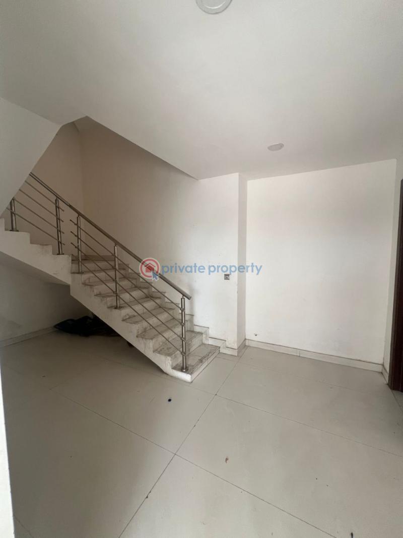 4 bedroom Shared Apartment For Sale Banana Island Ikoyi Lagos - 1