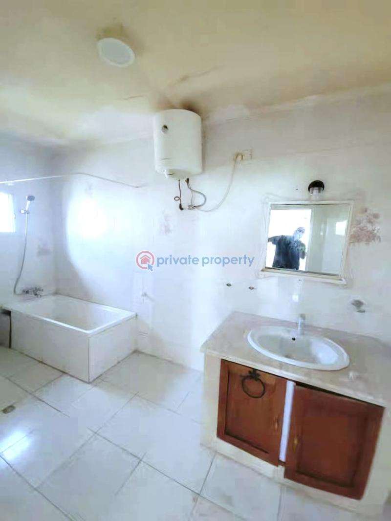 4 bedroom Penthouse For Rent Lekki Phase 1 Lagos - 3