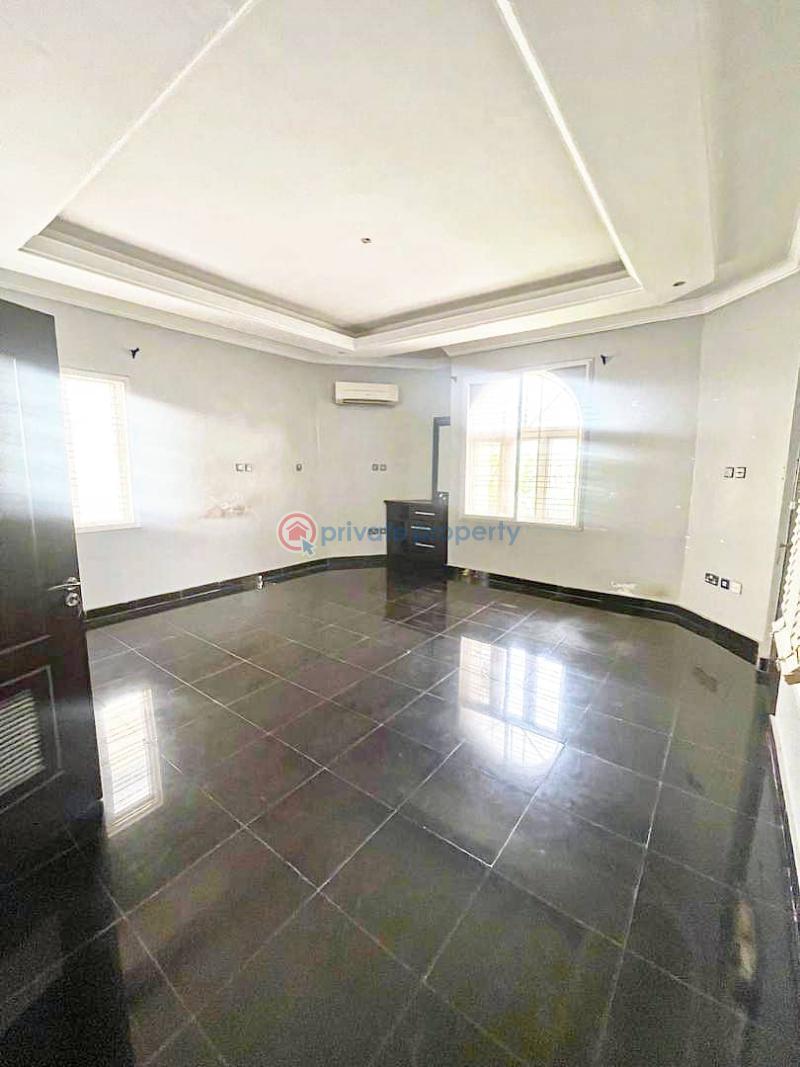 Spacious 4 bedroom self serviced semi detached duplex - 9 4 bedroom Semi detached Duplex For Rent Pinnock Beach Estate Osapa London Lekki Lagos - 9