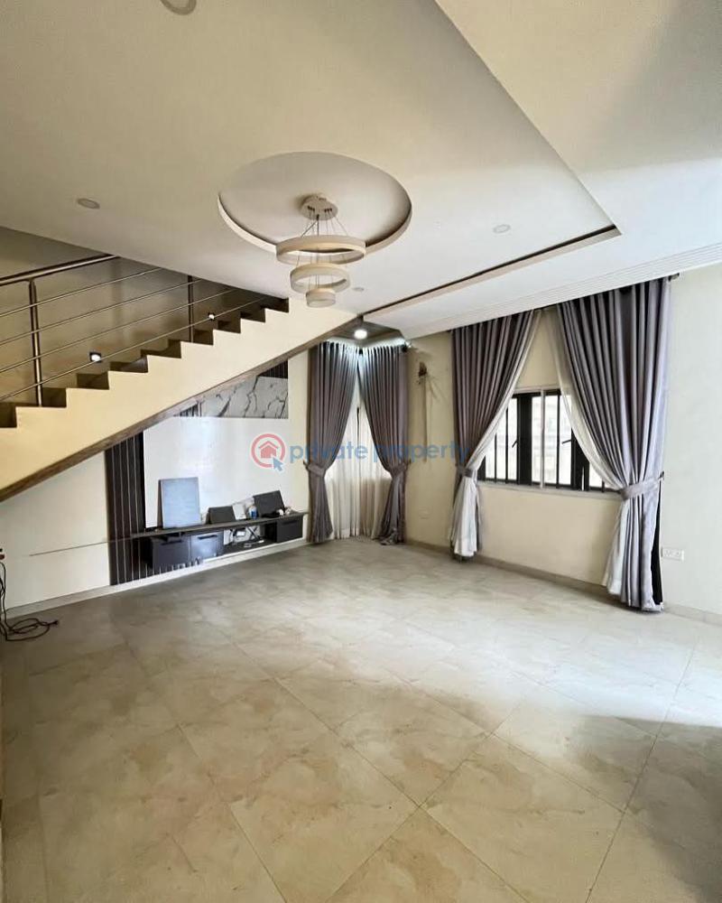 Spacious 4 bedroom semi detached duplex - 8 4 bedroom Semi detached Duplex For Sale Ologolo Lekki Lagos - 8