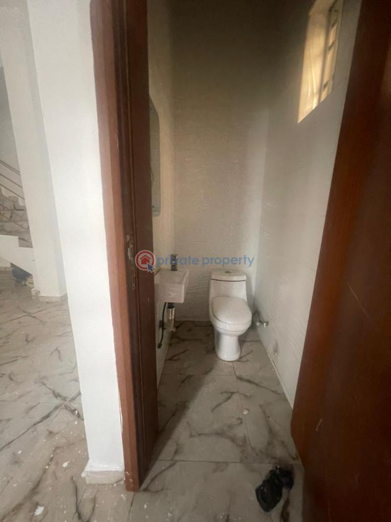 4 bedroom Semi detached Duplex For Rent Chevron Drive Lekki Lagos - 3