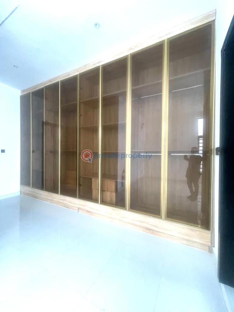 4 bedroom Semi detached Duplex For Sale Ikota Lekki Lagos - 3