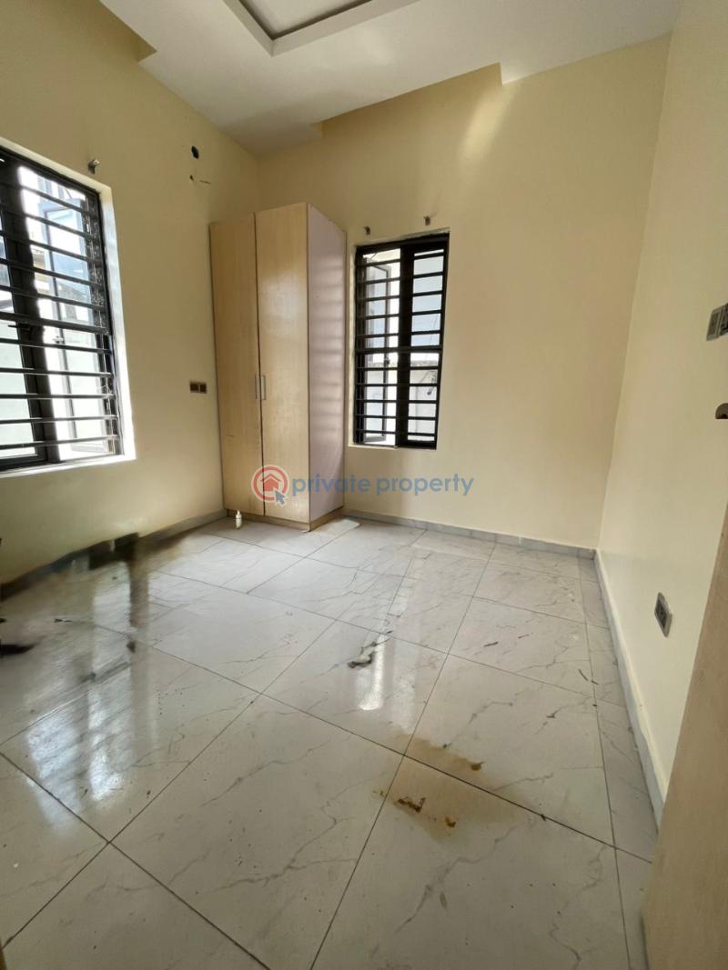 4 bedroom Semi detached Duplex For Rent Ikota Lekki Lagos - 3