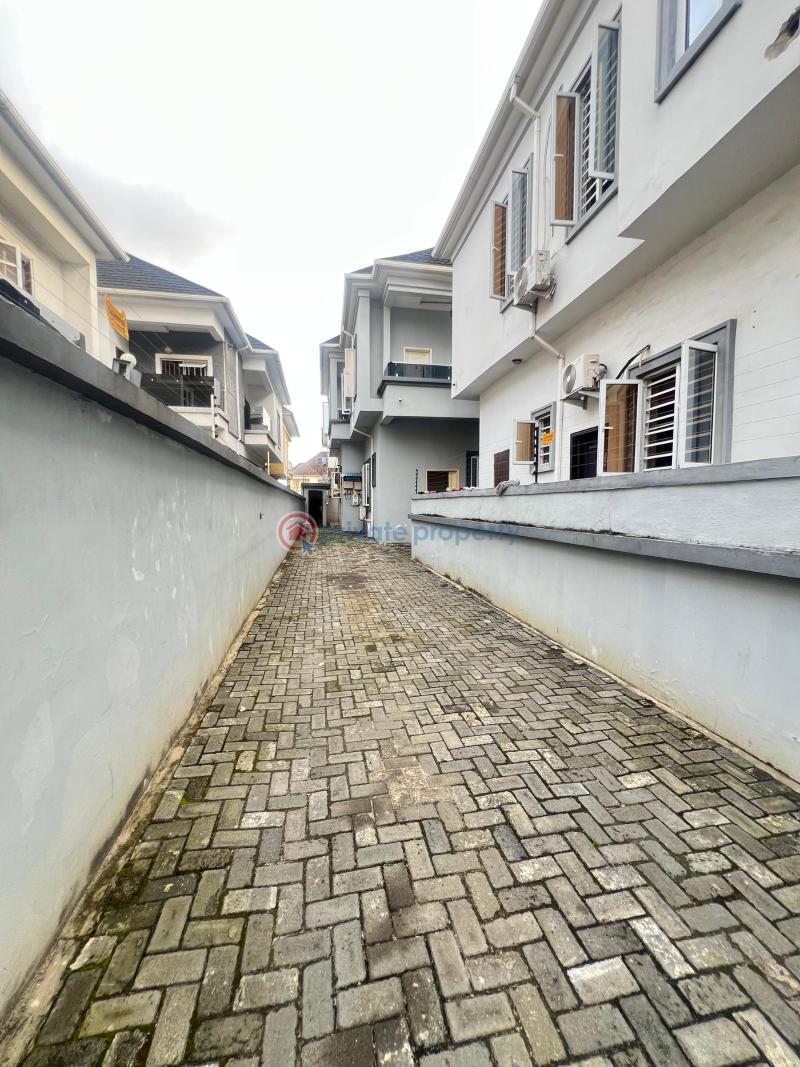 4 bedroom Semi detached Duplex For Rent Ologolo Lekki Lagos - 0