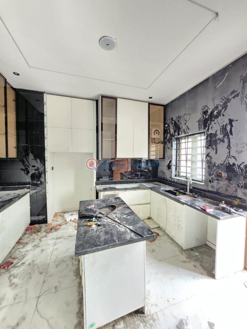 4 bedroom Semi detached Duplex For Sale Ikota Lekki Lagos - 11