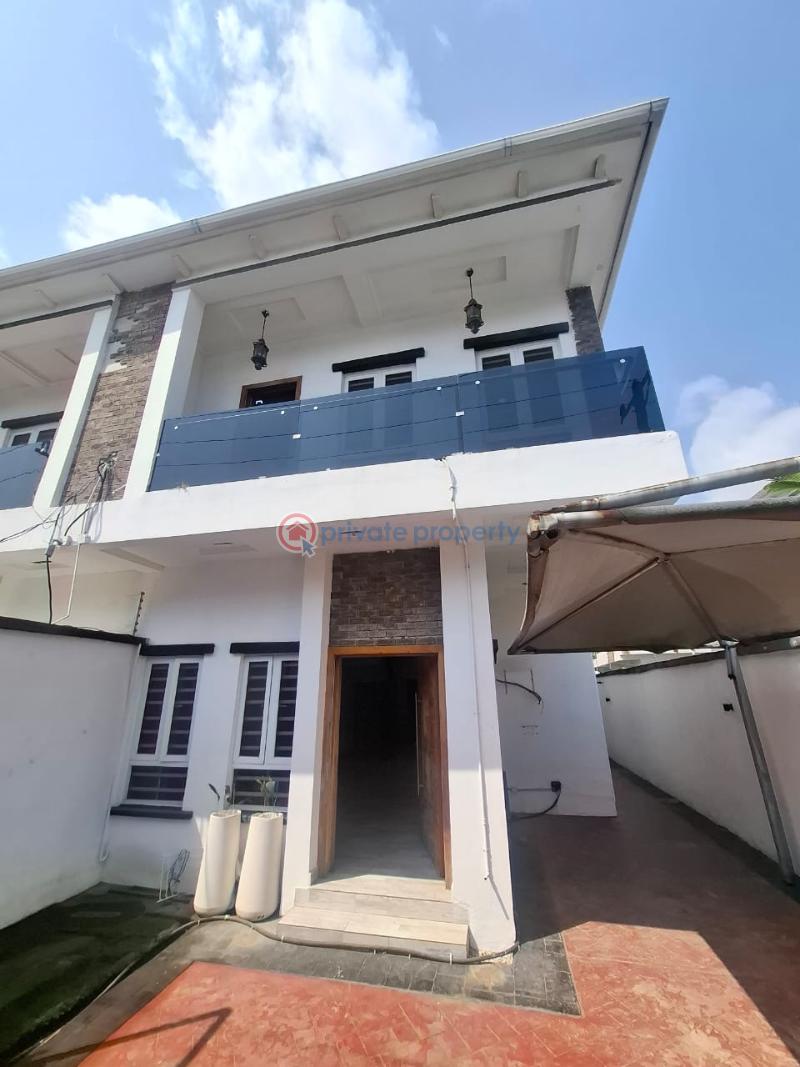4 bedroom Semi detached Duplex For Sale Osapa Lekki Lagos - 17
