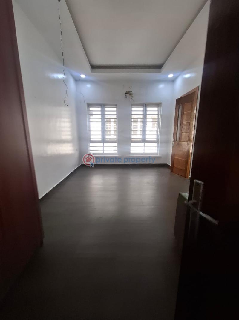 4 bedroom Semi detached Duplex For Sale Osapa Lekki Lagos - 11