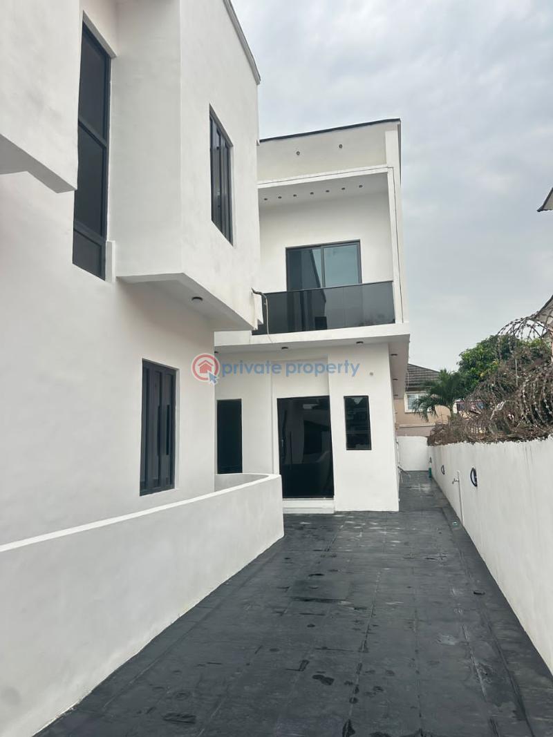 4 bedroom House For Sale Ikota Lekki Lagos