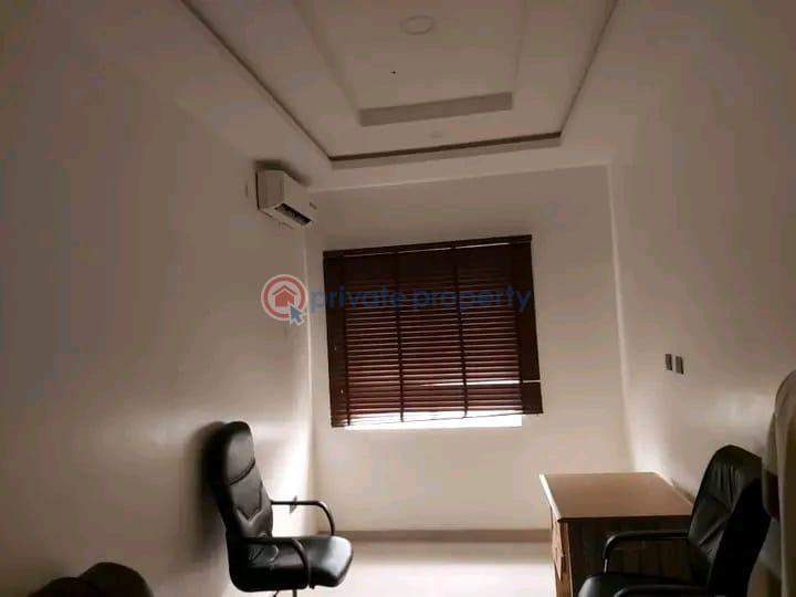 4 bedroom Semi detached Duplex For Sale Close To Pinnock Beach Estate Osapa London Lekki Lagos - 10