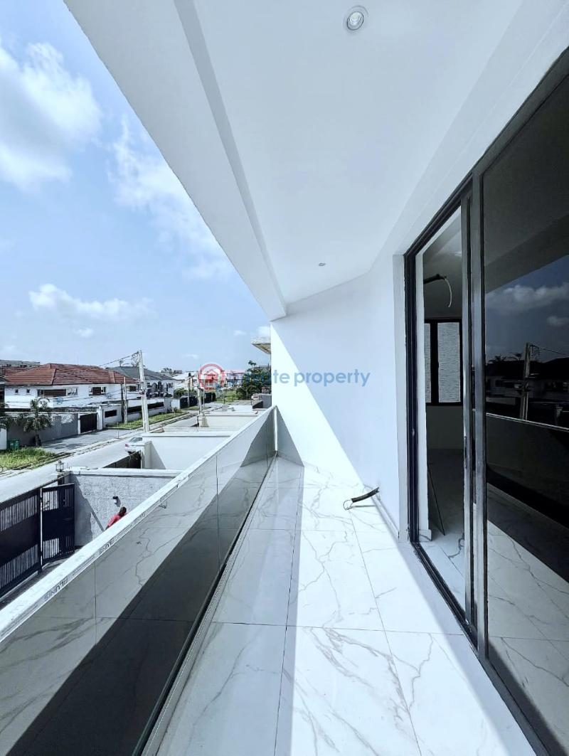 4 bedroom Semi detached Duplex For Sale Lekki Phase 1 Lagos - 2