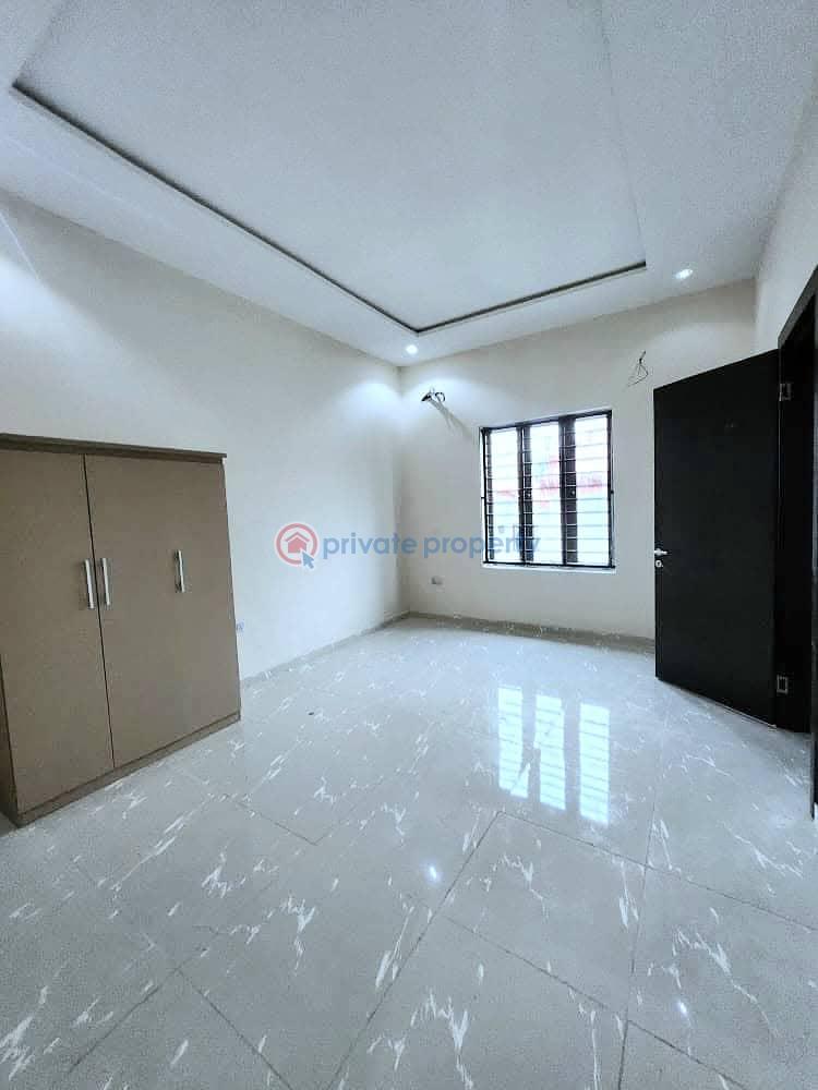 Spacious 4-bedroom semi-detached house - 6 4 bedroom Semi detached Duplex For Rent Lekki Phase 1 Lagos - 6