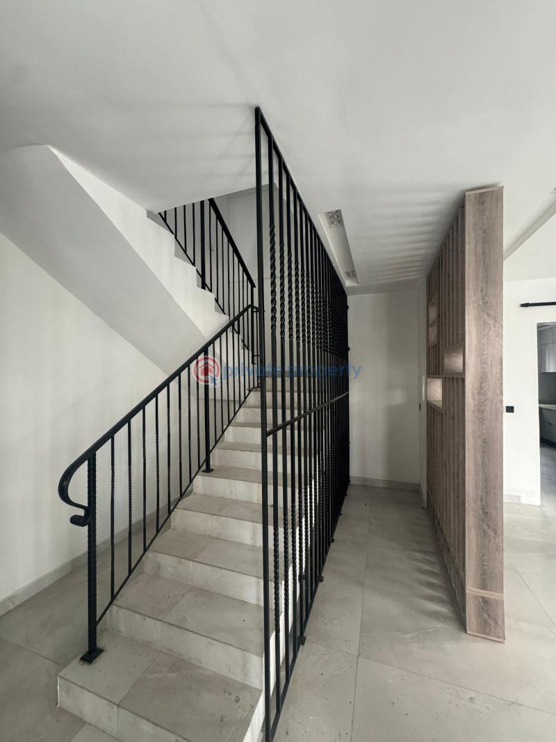 Spacious 4 bedroom semi-detached house with 1 bq - 3 4 bedroom Semi detached Duplex For Sale Victoria Island Lagos - 3