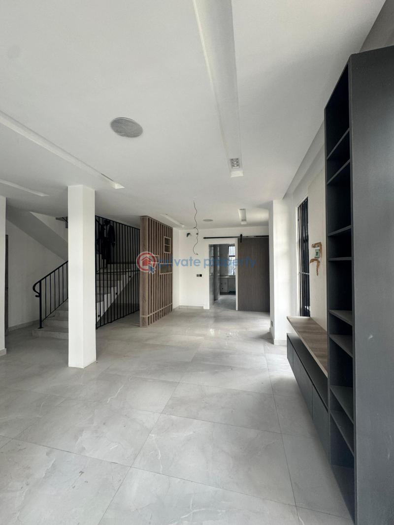 Spacious 4 bedroom semi-detached house with 1 bq - 4 4 bedroom Semi detached Duplex For Sale Victoria Island Lagos - 4