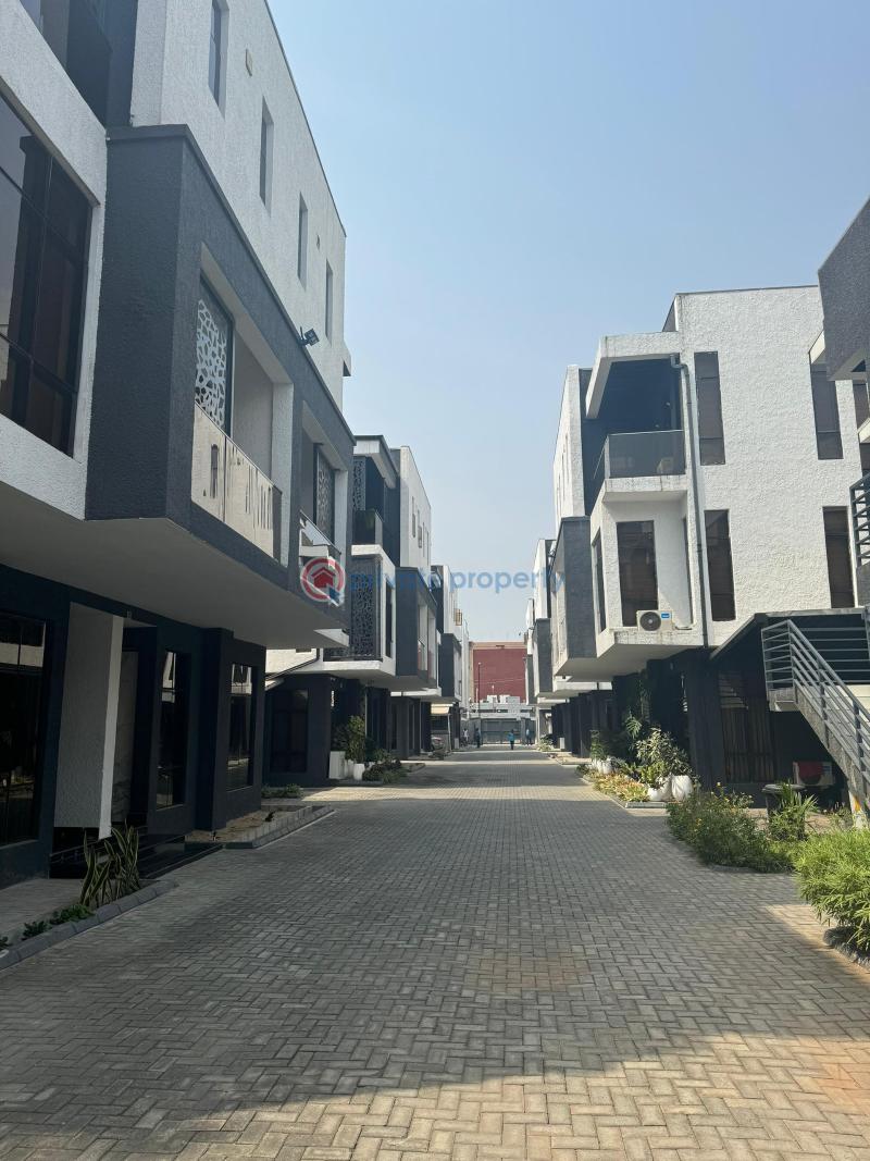 Spacious 4 bedroom semi-detached house with 1 bq - 0 4 bedroom Semi detached Duplex For Sale Victoria Island Lagos - 0
