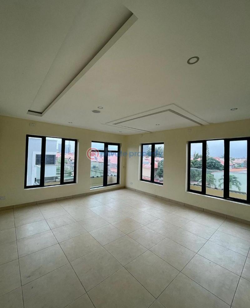 Spacious 4 bedroom serviced apartment with bq, elevator & swimming pool - 5 4 bedroom Block Of Flats For Sale Oniru Estate Close To Ligali Ayorinde Oniru Victoria Island Lagos - 5