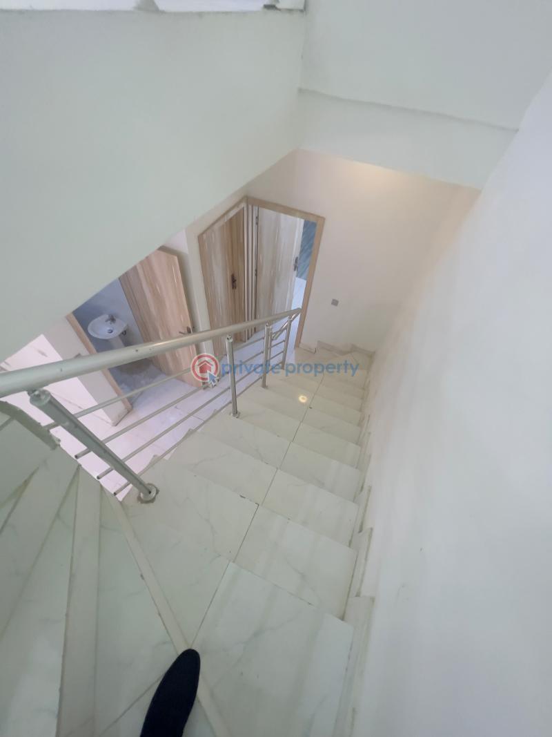 Spacious 4 bedroom (serviced) semi detached  duplex with bq & swimming pool - 27 4 bedroom Semi detached Duplex For Sale Orchid Road Lafiaji Lekki Lagos - 27