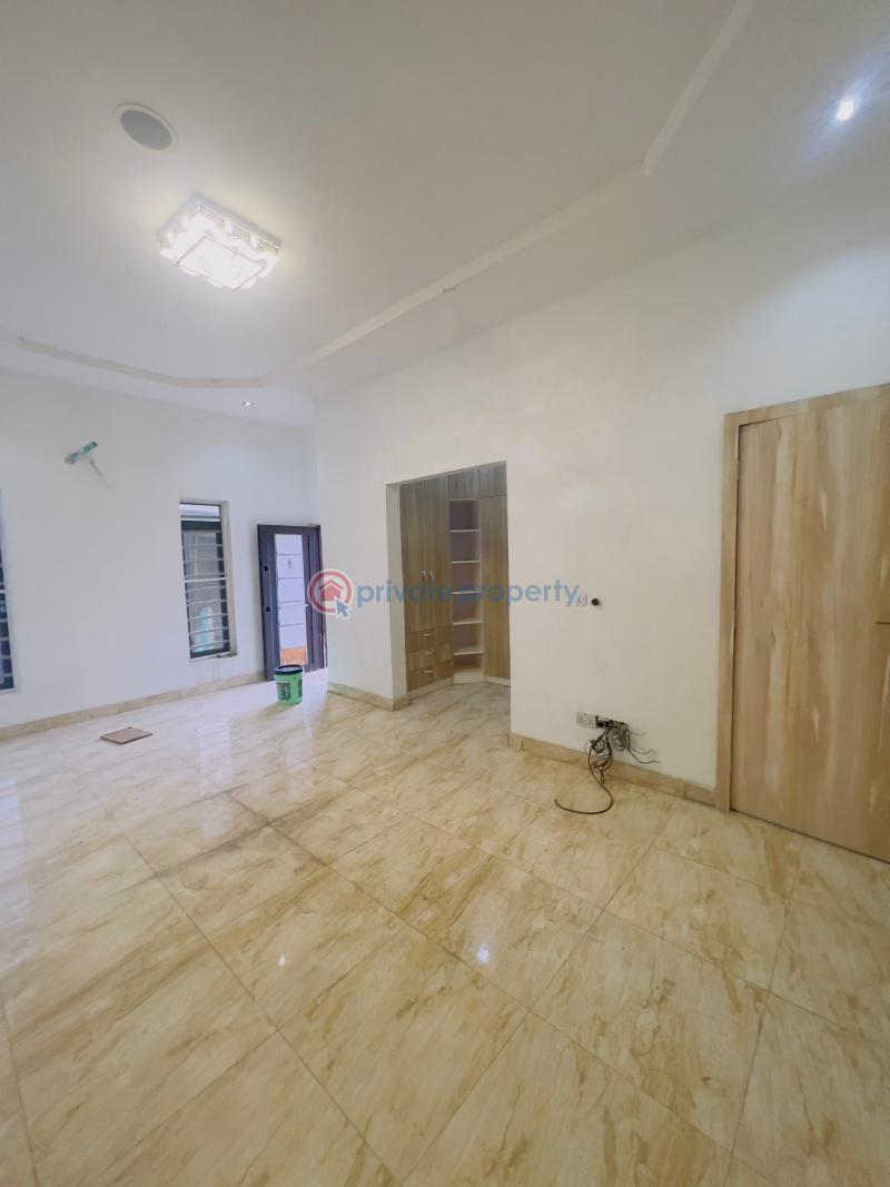Spacious 4 bedroom (serviced) semi detached  duplex with bq & swimming pool - 16 4 bedroom Semi detached Duplex For Sale Orchid Road Lafiaji Lekki Lagos - 16