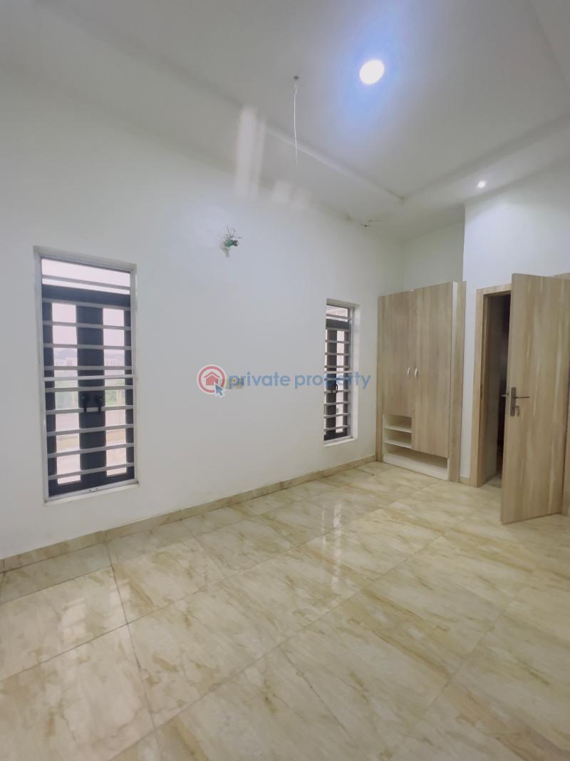 Spacious 4 bedroom (serviced) semi detached  duplex with bq & swimming pool - 22 4 bedroom Semi detached Duplex For Sale Orchid Road Lafiaji Lekki Lagos - 22