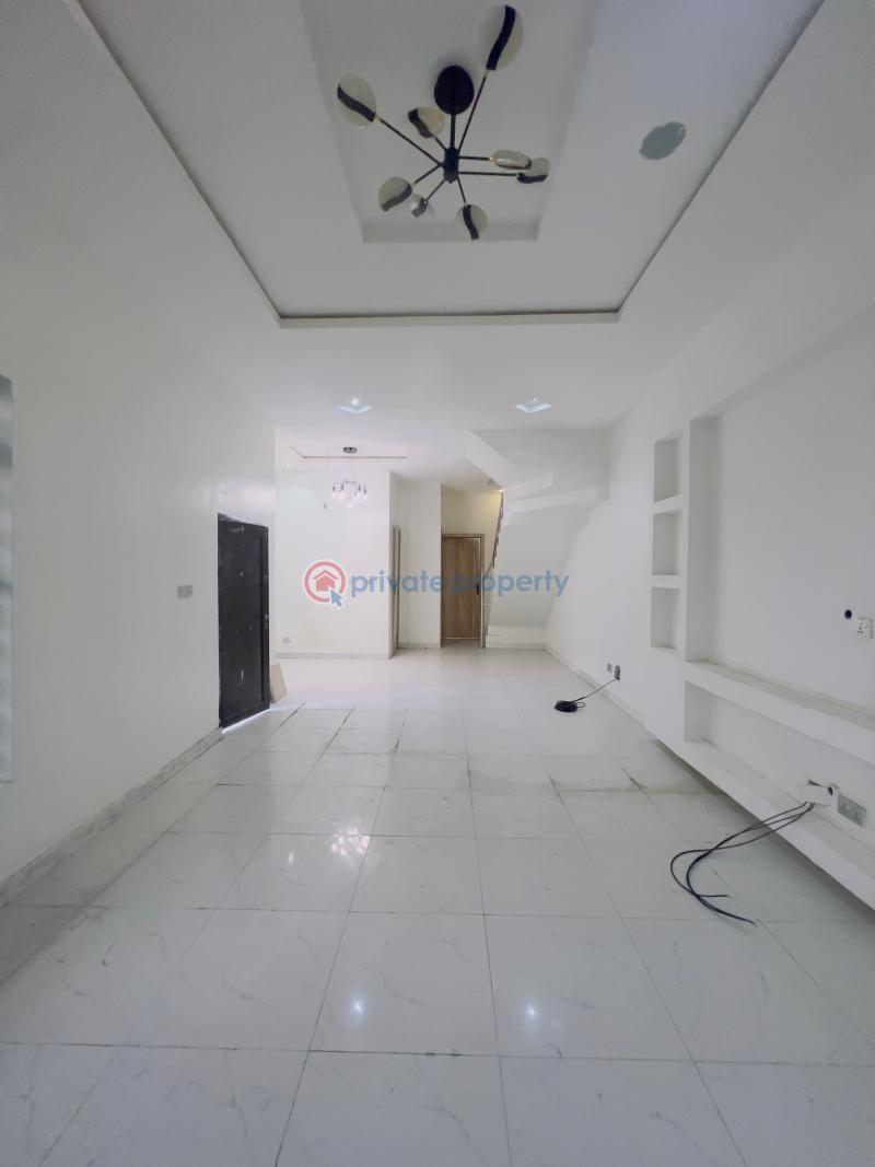Spacious 4 bedroom (serviced) semi detached  duplex with bq & swimming pool - 11 4 bedroom Semi detached Duplex For Sale Orchid Road Lafiaji Lekki Lagos - 11