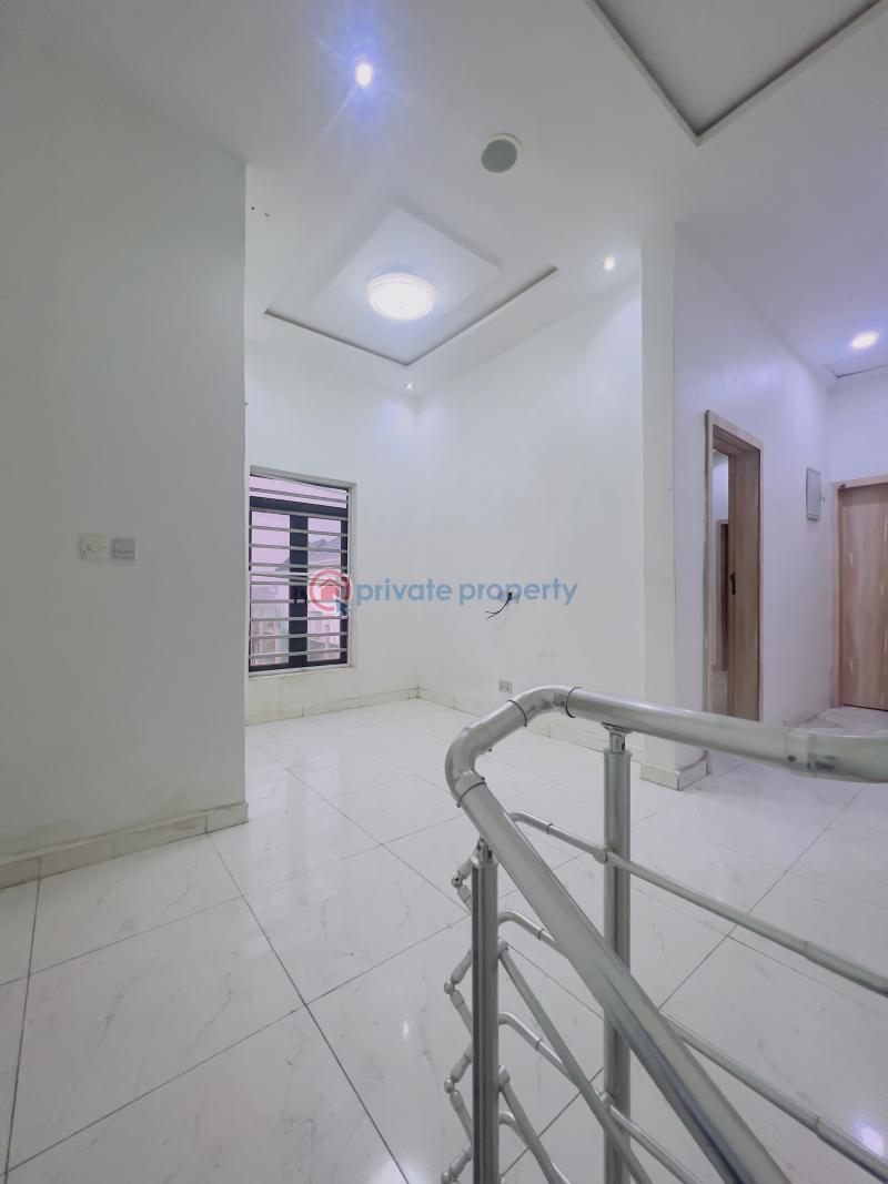 Spacious 4 bedroom (serviced) semi detached  duplex with bq & swimming pool - 13 4 bedroom Semi detached Duplex For Sale Orchid Road Lafiaji Lekki Lagos - 13
