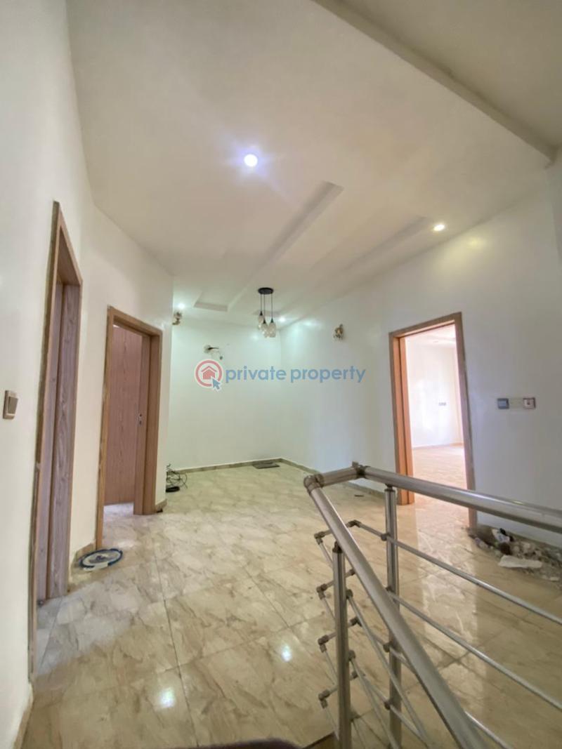4 bedroom Terraced Duplex For Sale Chevron Drive Lekki Lagos - 7