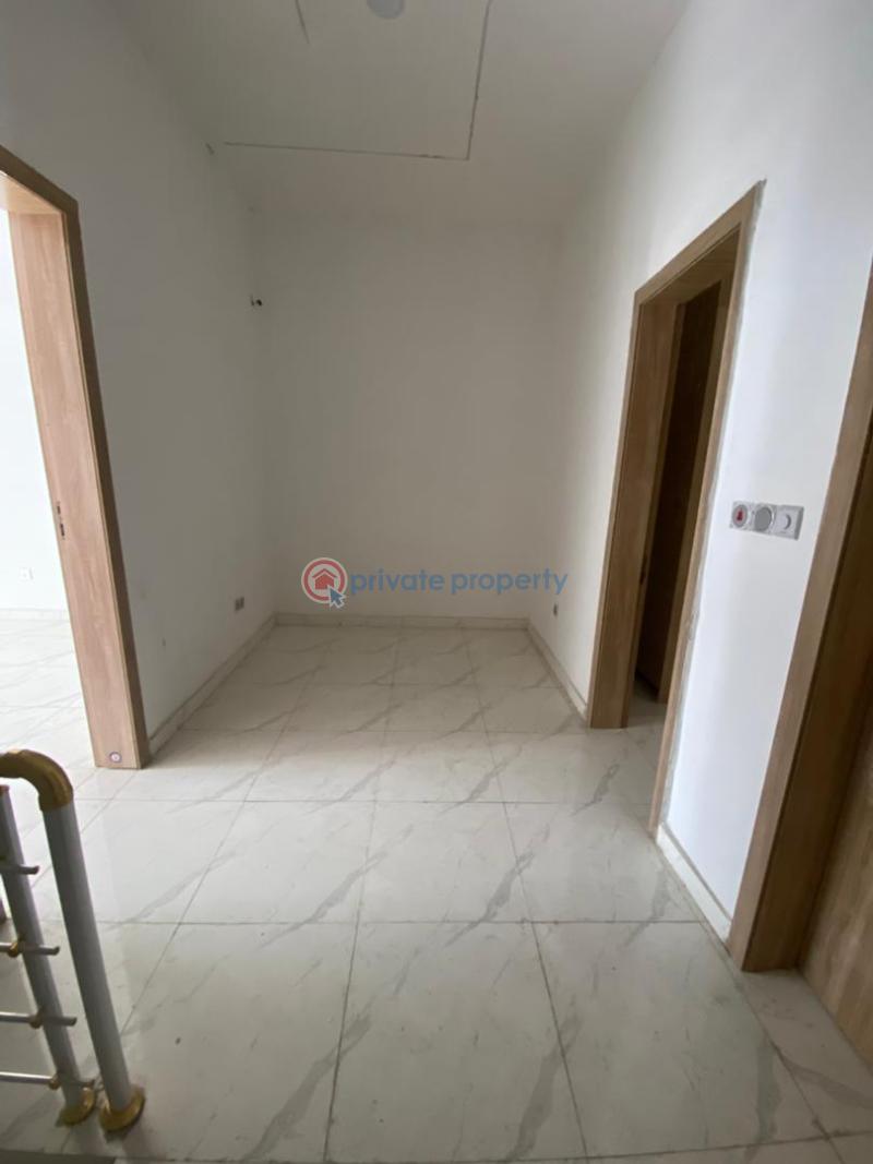4 bedroom Terraced Duplex For Rent In An Estate Ikota Lekki Lagos - 9