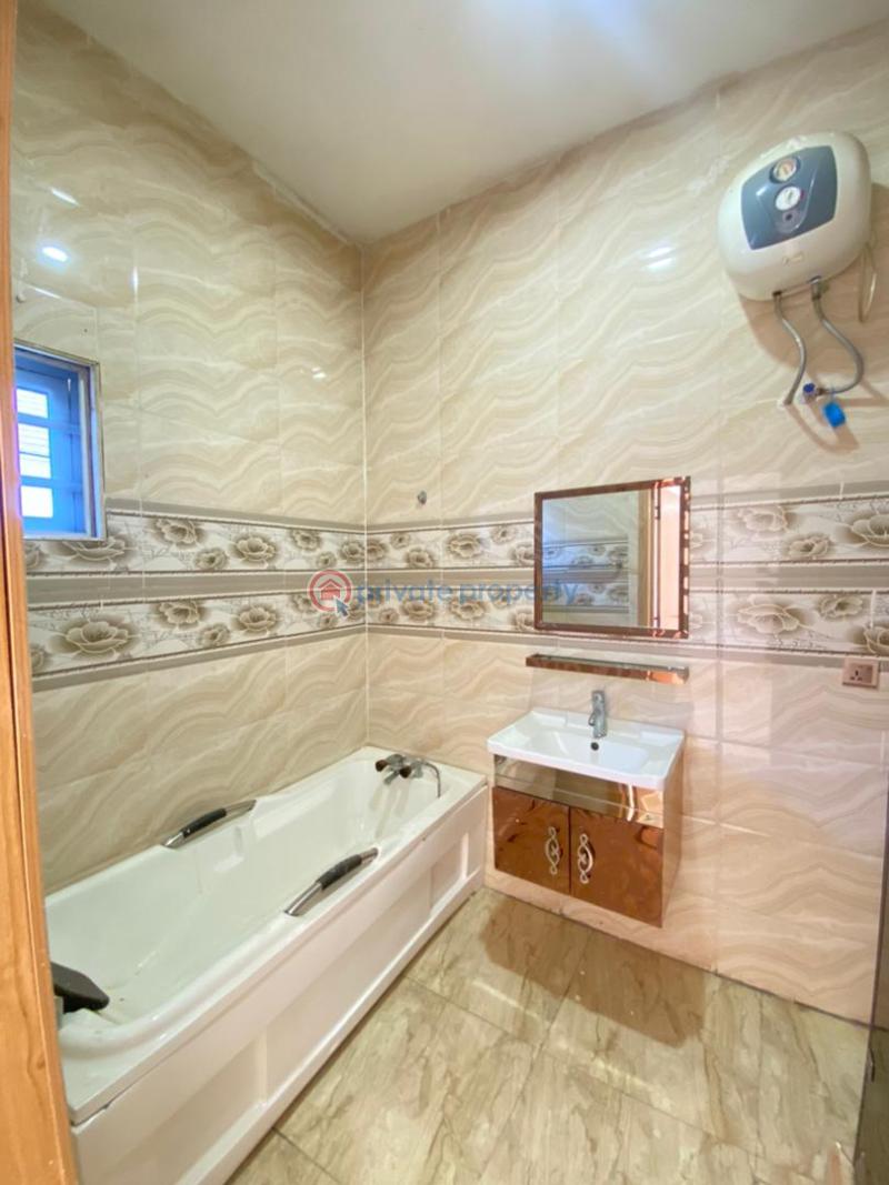 Spacious 4 bedroom terrace duplex - 5 4 bedroom Terraced Duplex For Sale Orchid Road Lekki Lagos - 5